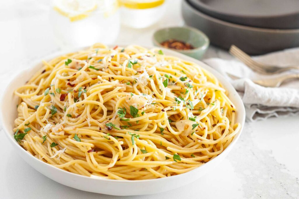 si te bejme pasta aglio e olio